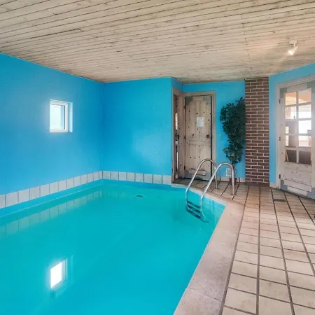 5 Bedroom Pet Friendly In Oksbøl