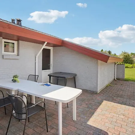 Holiday home 5 Bedroom Pet Friendly In Oksbol (Syddanmark)